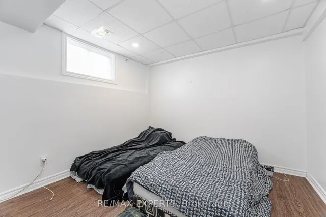 Additional image 33 of 94 Queen Mary Dr