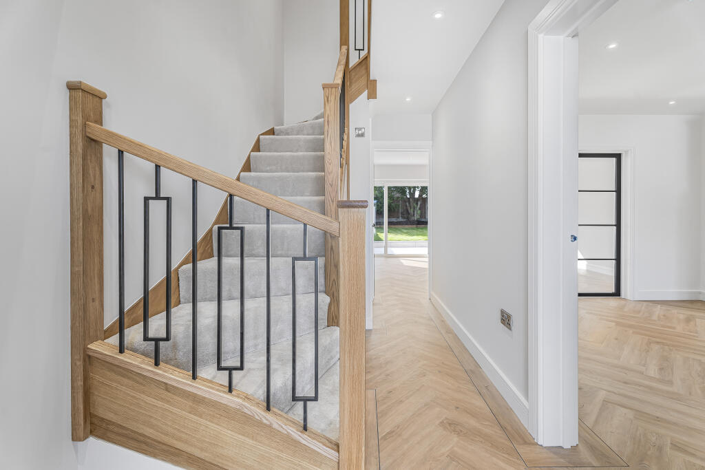 Additional image 5 of White Horse Drive, London Colney, AL2