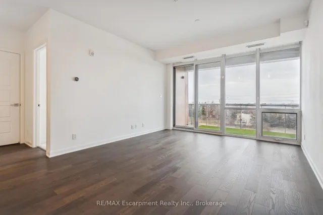 Additional image 6 of 3028 CREEKSHORE COMMON Unit 309