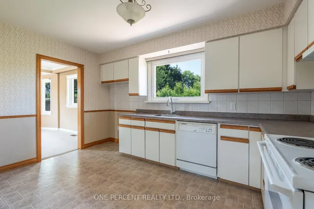 Additional image 9 of 696 Peele Blvd