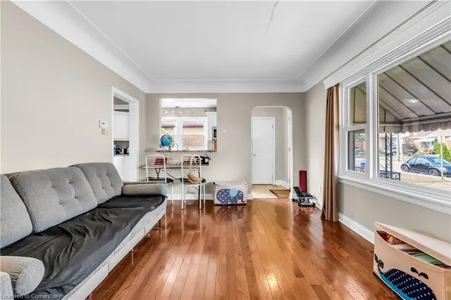 Additional image 13 of 59 Cloverdale Ave