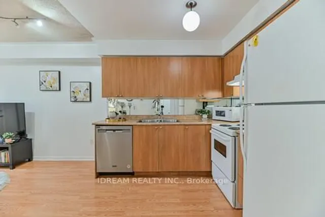 Additional image 15 of 4620 Guildwood Way Unit 5