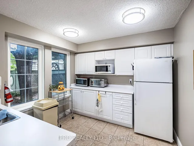 Additional image 43 of 2300 Parkhaven Blvd Unit 303