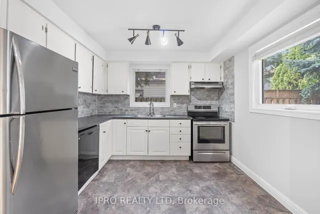 Additional image 7 of 35 Barrington Cres