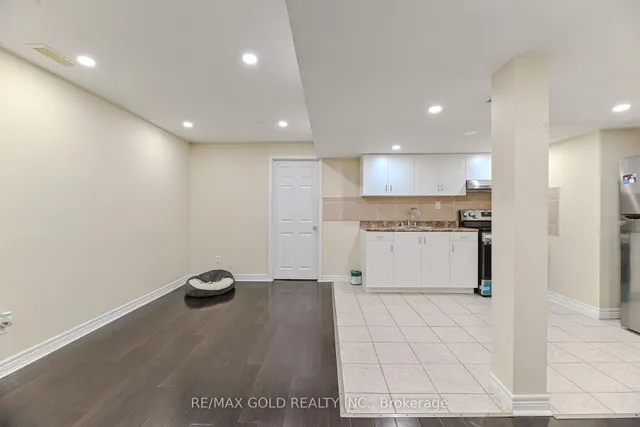 Additional image 40 of 63 Hiberton Cres