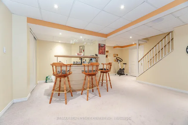 Additional image 39 of 37 Ravenswood Dr