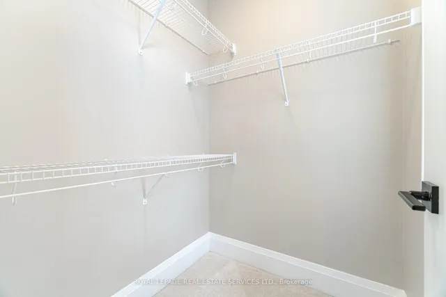 Additional image 33 of 1471 Everest Cres
