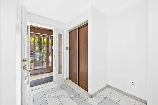 Additional image 3 of 4020 Brandon Gate Dr Unit 2