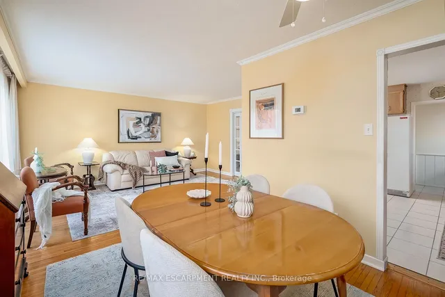 Additional image 12 of 652 Ardleigh Cres