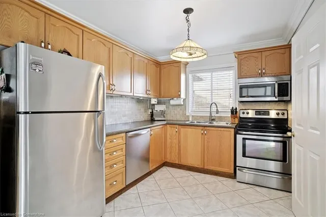 Additional image 7 of 540 Rexford Dr