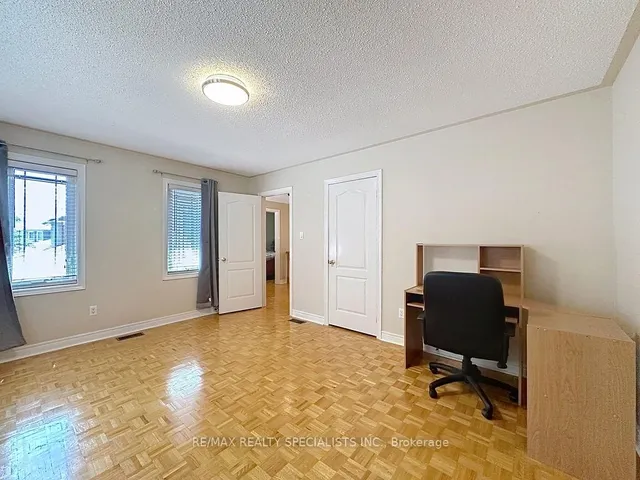 Additional image 32 of 9 Siesta Crt