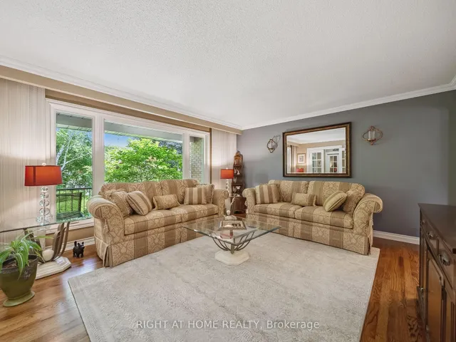 Additional image 7 of 18 Claypine Tr