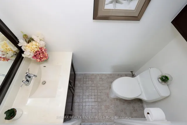 Additional image 37 of 1359 White Oaks Blvd Unit 608