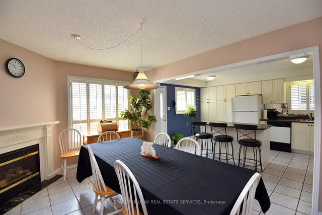 Additional image 11 of 4002 Jarvis Cres