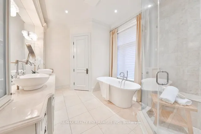 Additional image 22 of 5047 Lakeshore Rd