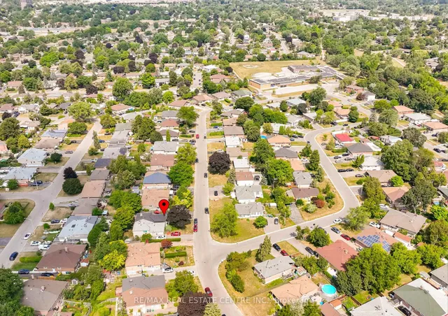 Additional image 37 of 105 Aloma Cres