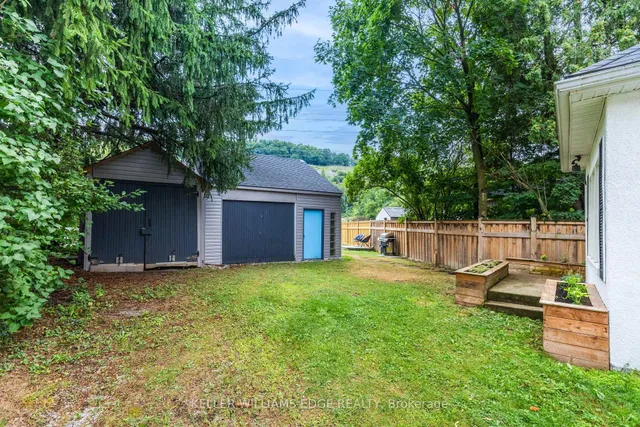 Additional image 33 of 1999 Main St