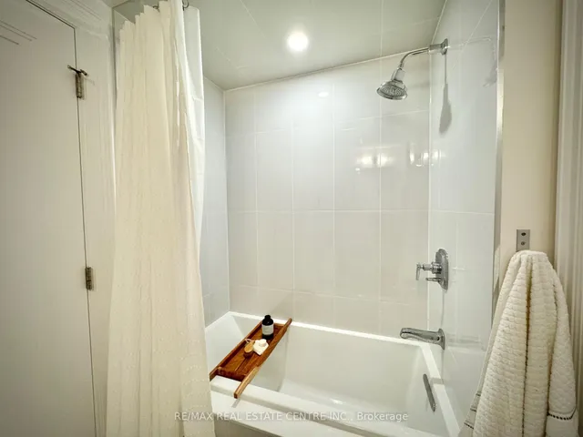 Additional image 24 of 2060 Lakeshore Rd Unit 405