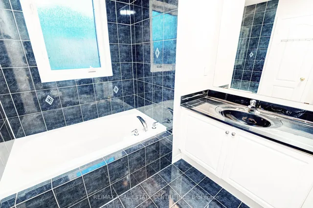 Additional image 32 of 9 Amethyst Circ