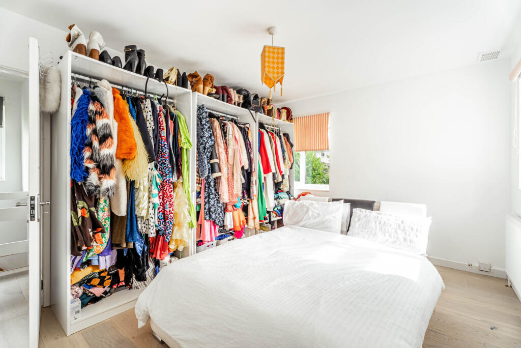 Additional image 9 of Roundfield Avenue, Harpenden, Hertfordshire, AL5