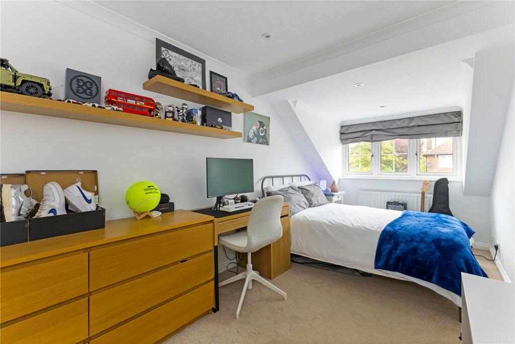 Additional image 16 of Gainsborough Avenue, St. Albans, Herts, AL1