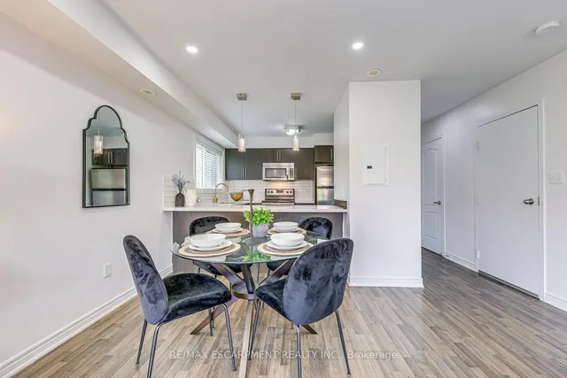 Additional image 11 of 2468 Post Rd Unit 22