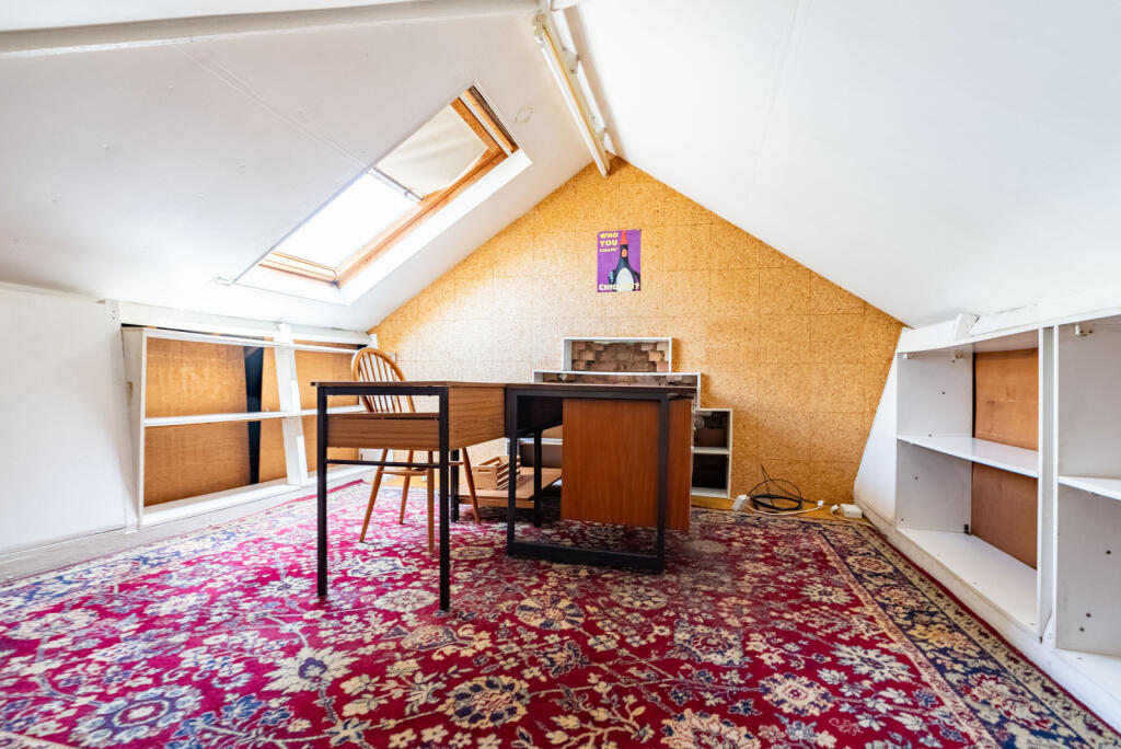 Additional image 9 of Batchwood Drive, St. Albans, Hertfordshire, AL3