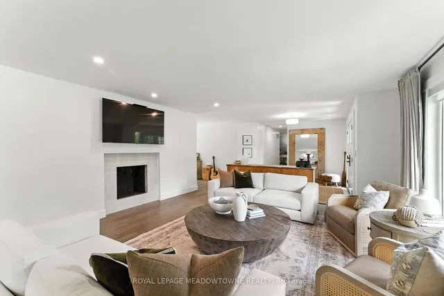 Additional image 7 of 18 Vanstraalen St