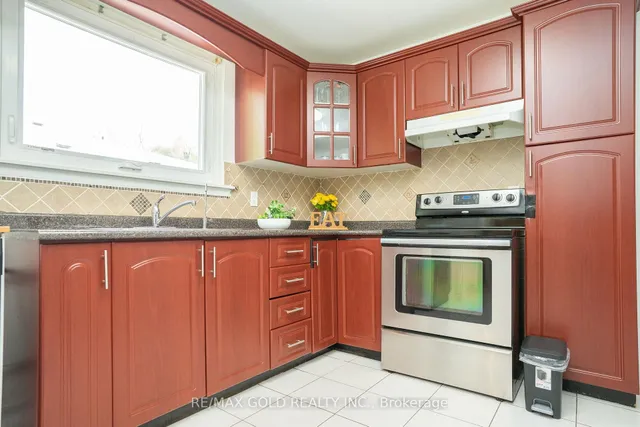 Additional image 16 of 51 Davenport Cres