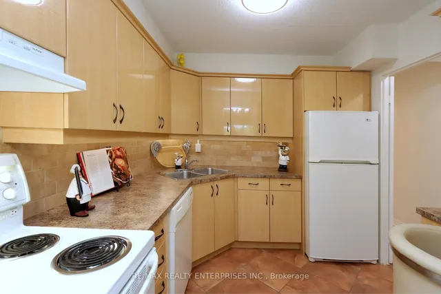 Additional image 13 of 1359 White Oaks Blvd Unit 608