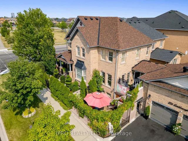 Additional image 50 of 256 Landsborough Ave