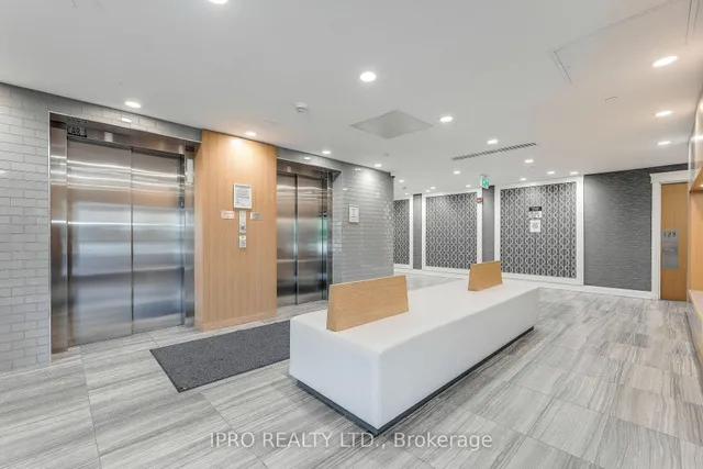 Additional image 6 of 128 GROVEWOOD Common Unit 205