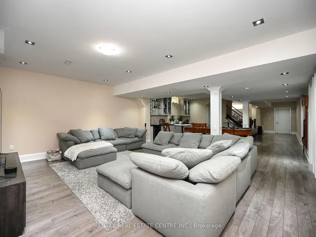 Additional image 18 of 2459 Nichols Dr