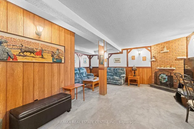 Additional image 30 of 48 Marblehead Cres