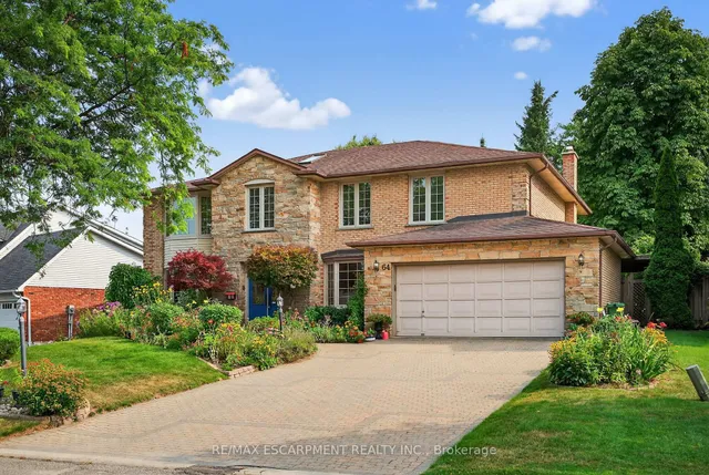 64 Summerdale Pl