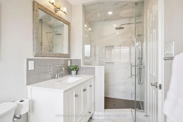 Additional image 19 of 1745 Cobra Cres