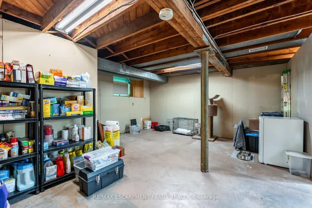 Additional image 30 of 218 East 27th St