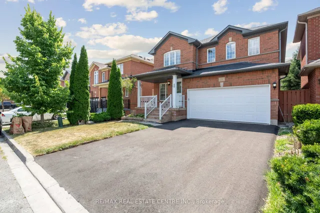 39 Four Seasons Circ