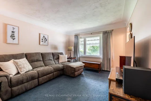 Additional image 11 of 218 East 27th St