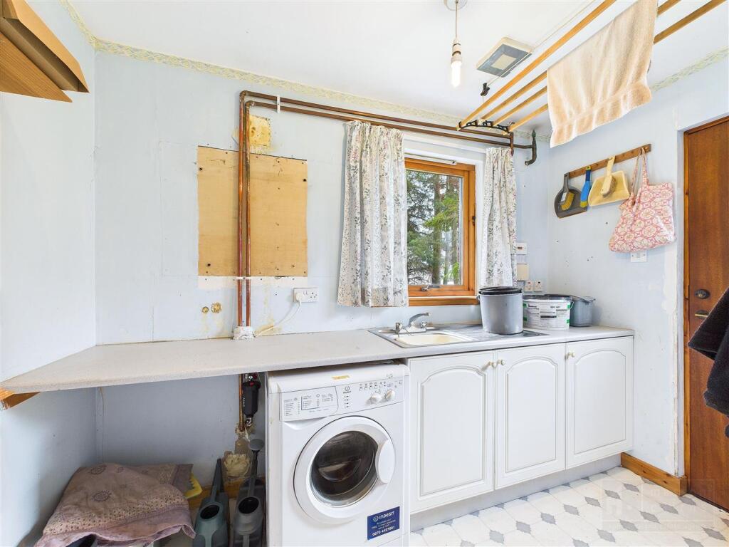 Additional image 16 of 69a Main Street, Tomintoul