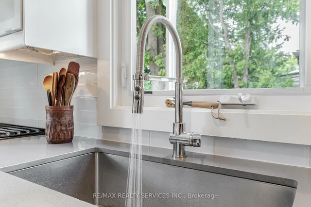 Additional image 15 of 119 Denison Ave