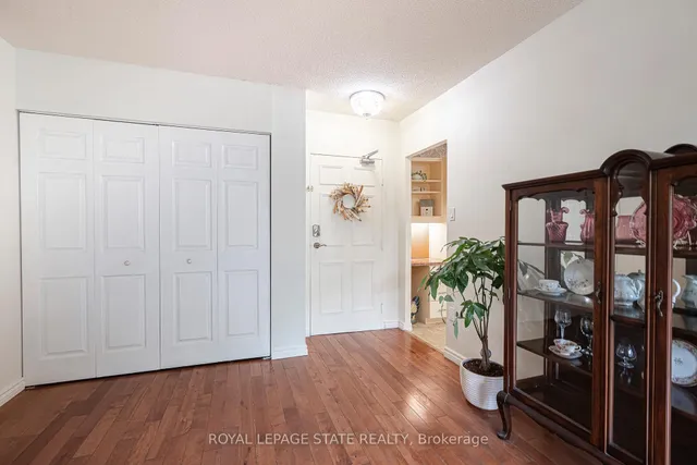 Additional image 9 of 1964 Main St Unit 707