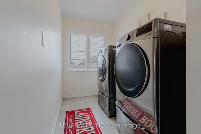 Additional image 18 of 8 Menzies St