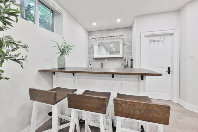 Additional image 35 of 5047 Lakeshore Rd