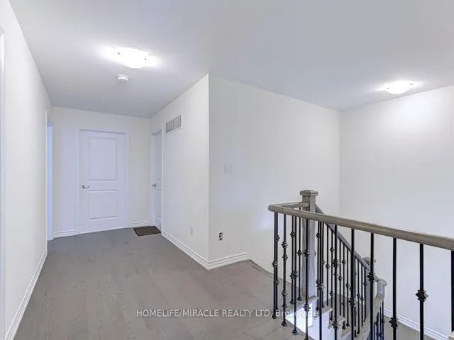 Additional image 18 of 8 Jenwood Cres
