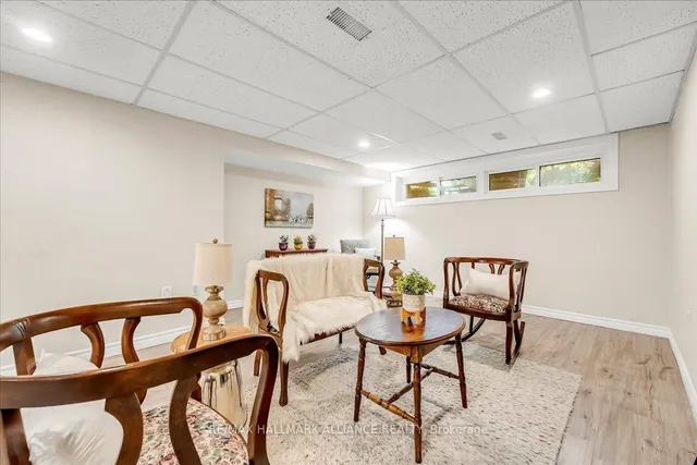 Additional image 34 of 26 Lockton Cres