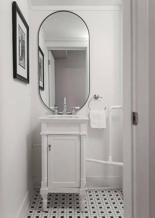 Additional image 16 of 998 Sulphur Springs