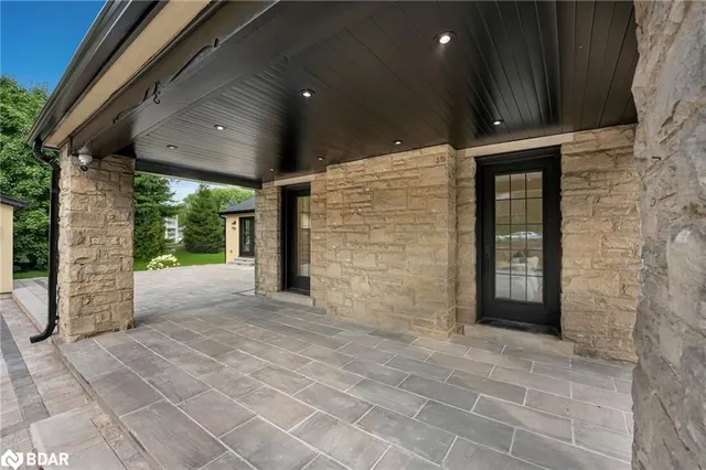 Additional image 4 of 977 Unsworth Ave