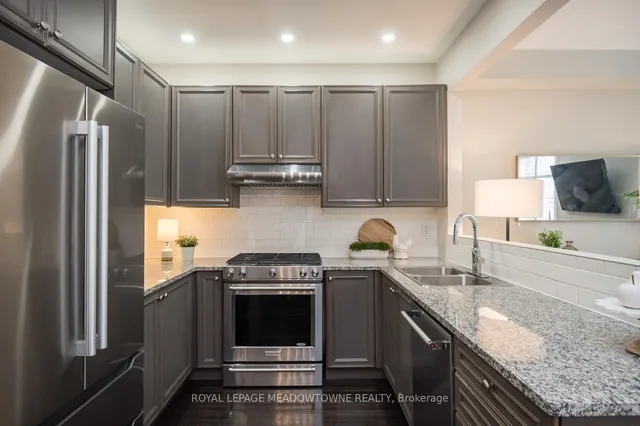 Additional image 12 of 315 Bessborough Dr