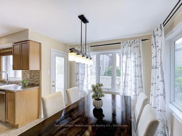 Additional image 30 of 220 Magurn Gate